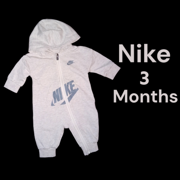 Nike Other - 3m Nike hooded romper